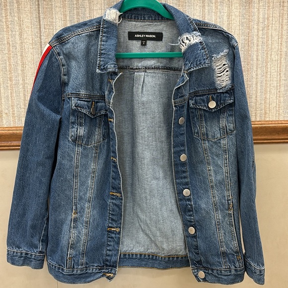 Jean Jacket❤️🤍💙🇺🇸 - Picture 4 of 7